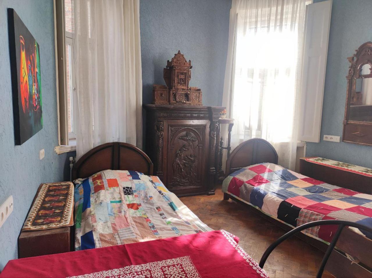 Guest House Irina Tbiliszi Kültér fotó