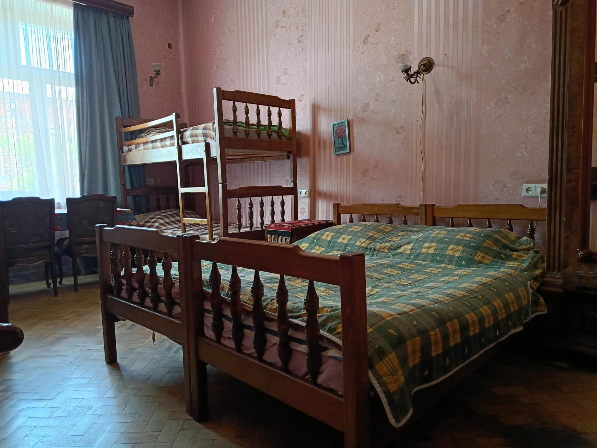Guest House Irina Tbiliszi Kültér fotó